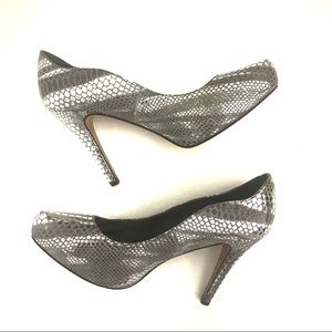 White House Black Market Silver Heels 8.5